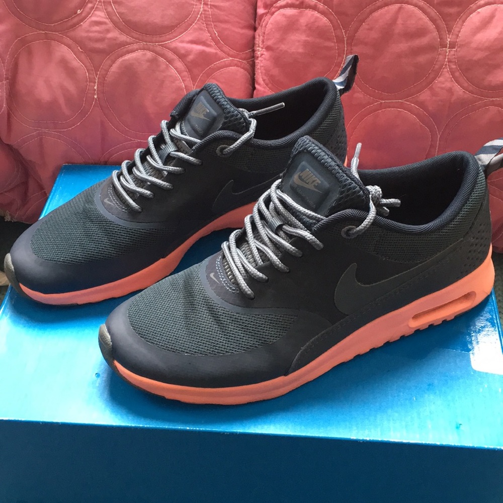Nike Max Thea Shoes